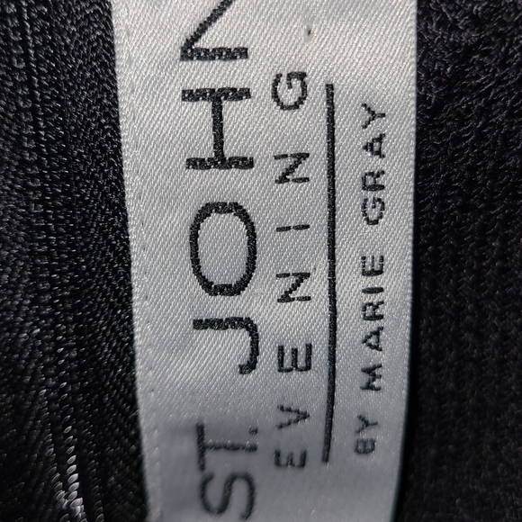 St. John Knits - Picture 6 of 16